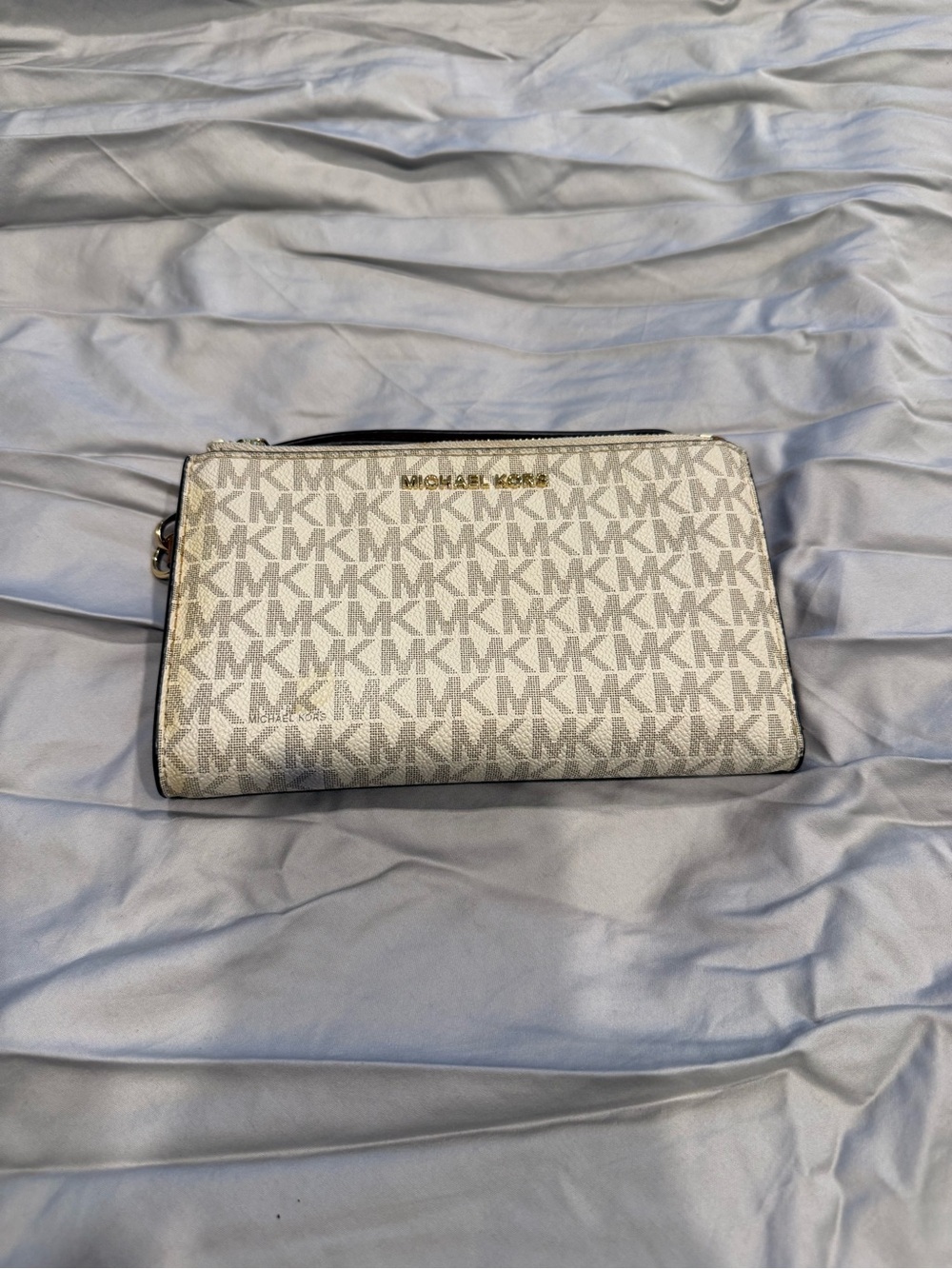 Michael Kors Cream/Beige MK Signature Zip Clutch